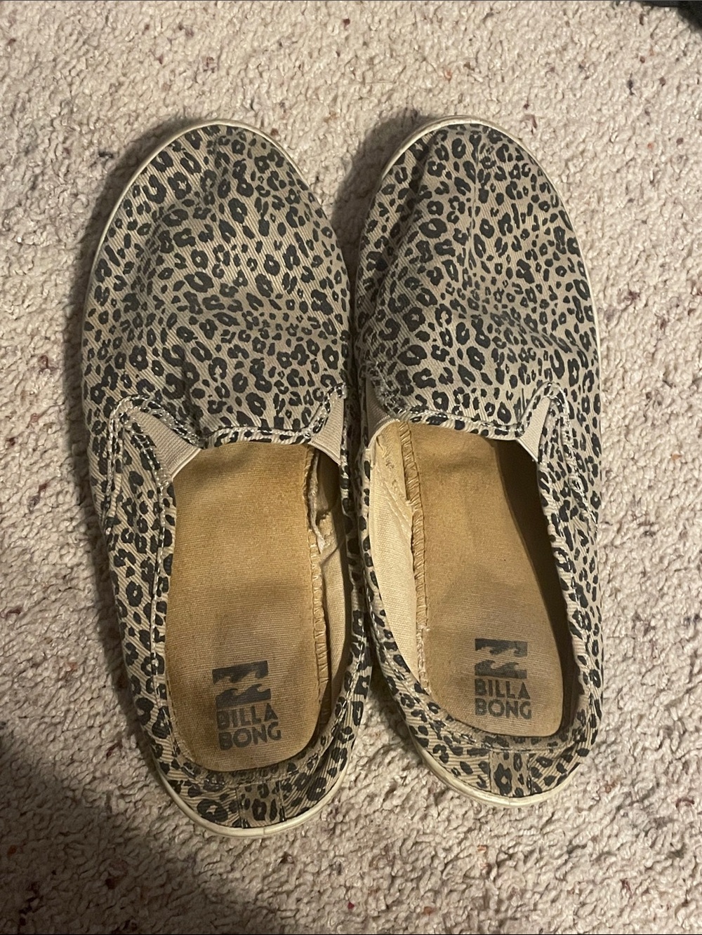 Billabong Leopard slip ons